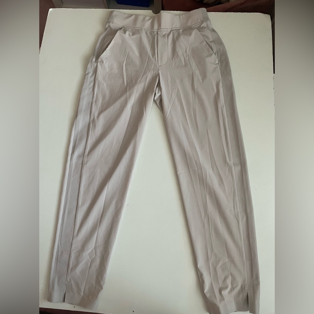 Athleta BROOKLYN MID RISE ANKLE PANT Beige Size 0 - Picture 2 of 12